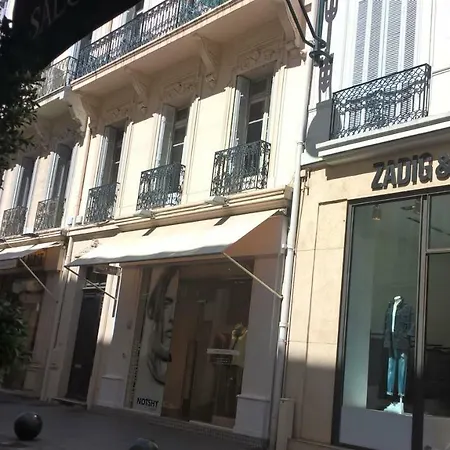 公寓 Spacieux Rue D'antibes 戛纳